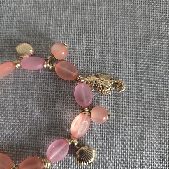 Tropical Pink and Gold Beach Seashell Fish Seahorse Starfish Jewel Bracelet - Picture 2 of 4